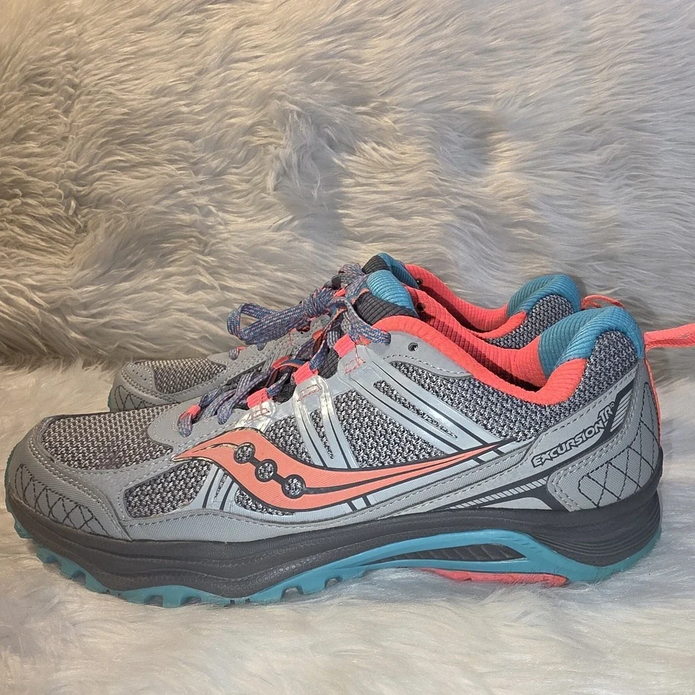 Women's Trail Running Shoes - Saucony Excursion TR10 - Size 9.5 - S15301-1